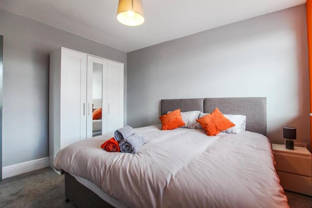 Primeee Location! - Modern Central Apartment Бристоль Экстерьер фото